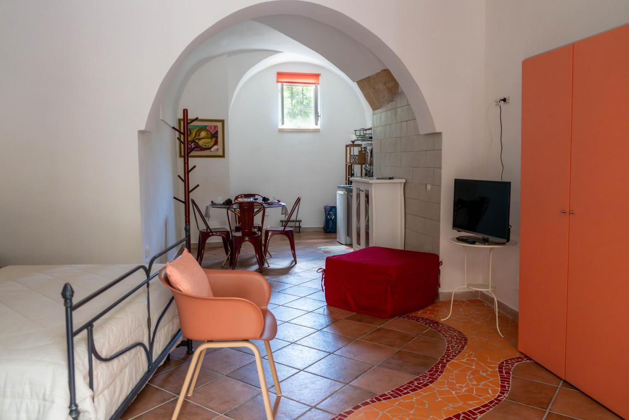 B&B Corte Dei Memoli Di Margiotta Giuseppina Лече Екстериор снимка